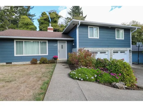 930 Oconnell Street North Bend OR 97459