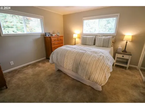 930 Oconnell Street North Bend OR 97459