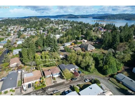 930 Oconnell Street North Bend OR 97459