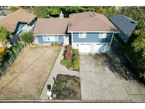 930 Oconnell Street North Bend OR 97459