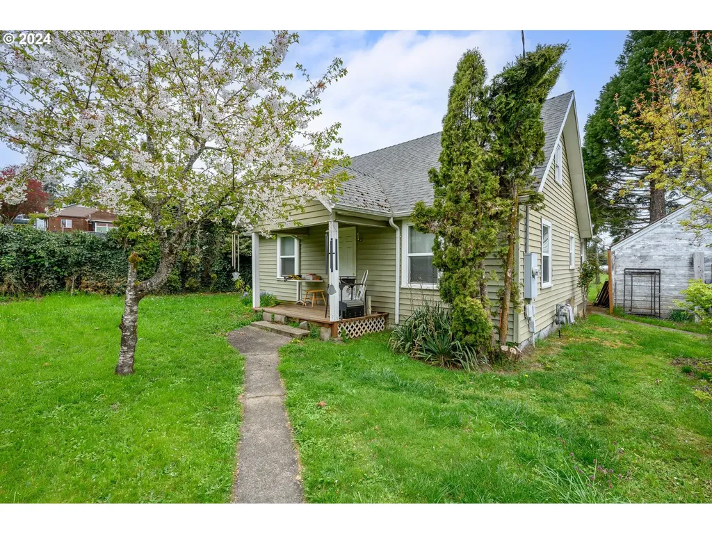 520 Sw Hill Drive Willamina OR 97396