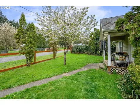 520 Sw Hill Drive Willamina OR 97396