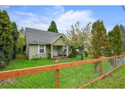 520 Sw Hill Drive Willamina OR 97396