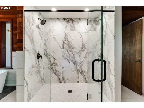 2808 Capital Drive Eugene OR 97403
