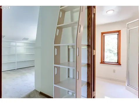 2808 Capital Drive Eugene OR 97403