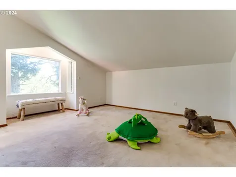 2808 Capital Drive Eugene OR 97403