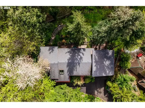2808 Capital Drive Eugene OR 97403