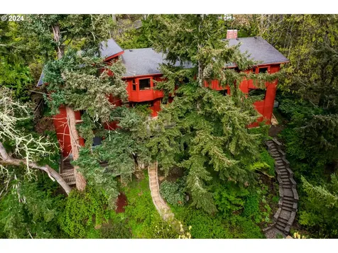 2808 Capital Drive Eugene OR 97403