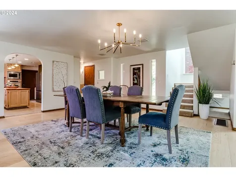 2808 Capital Drive Eugene OR 97403