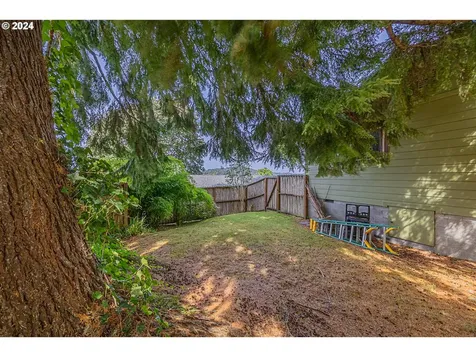 886 S Hill Drive Reedsport OR 97467