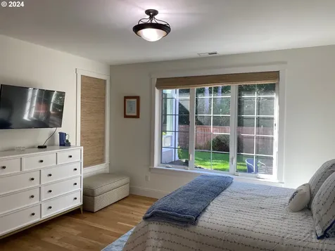 2208 Garfield Street North Bend OR 97459