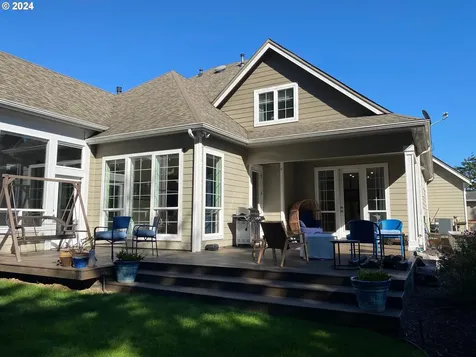 2208 Garfield Street North Bend OR 97459