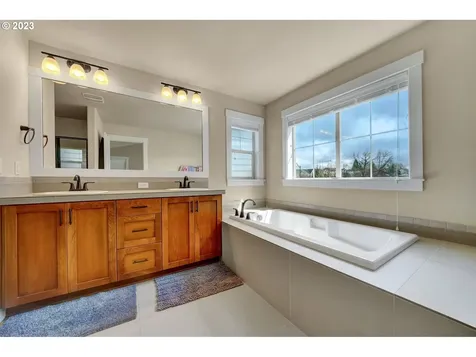15135 Nw Rossetta Street Portland OR 97229