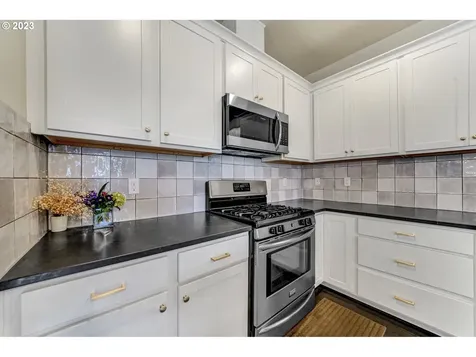 15135 Nw Rossetta Street Portland OR 97229