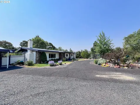 2949 Se Hill Street Prineville OR 97754