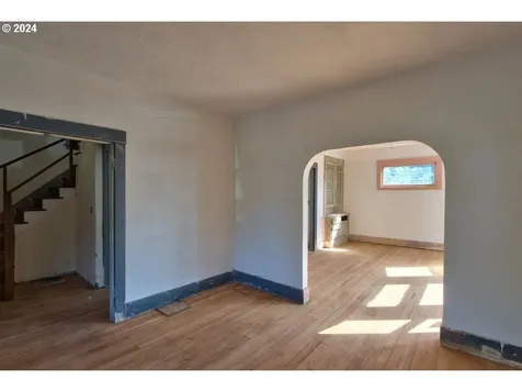 4126 NE 6th Avenue Portland OR 97211