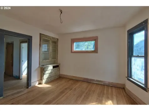 4126 NE 6th Avenue Portland OR 97211