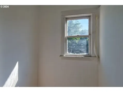 4126 NE 6th Avenue Portland OR 97211