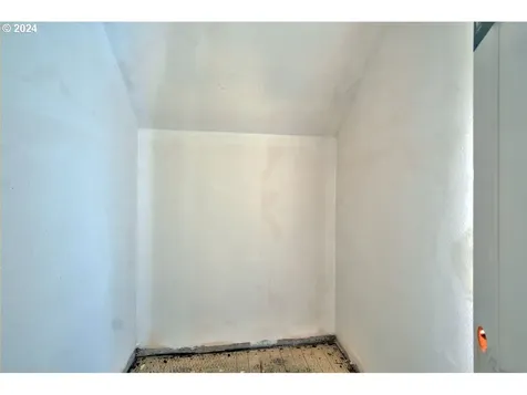 4126 NE 6th Avenue Portland OR 97211