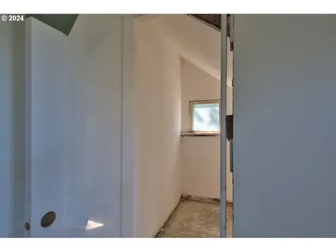 4126 NE 6th Avenue Portland OR 97211