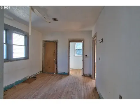 4126 NE 6th Avenue Portland OR 97211