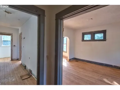4126 NE 6th Avenue Portland OR 97211