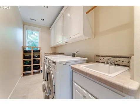 3699 Landis Street West Linn OR 97068