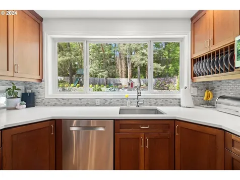 5635 Sw Windsor Court Portland OR 97221