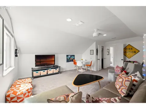 5635 Sw Windsor Court Portland OR 97221