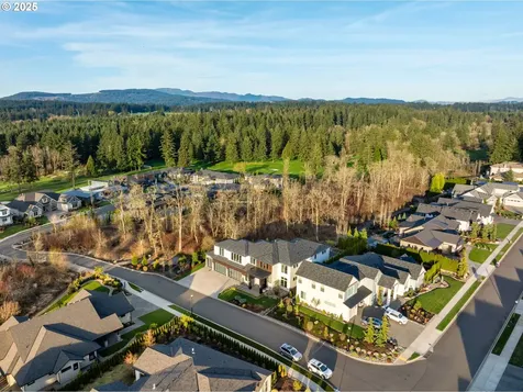 6512 NW Longbow Lane Camas WA 98607