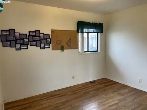 1533 Grant Street North Bend OR 97459