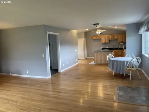 1533 Grant Street North Bend OR 97459