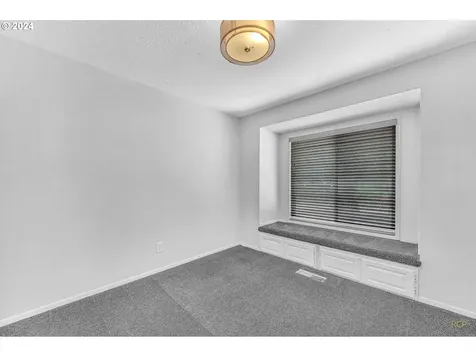3510 6th Street Columbia City OR 97018