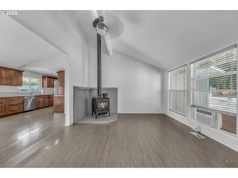 3510 6th Street Columbia City OR 97018