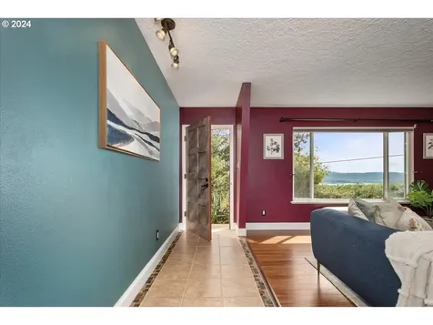 2311 N T Street Washougal WA 98671