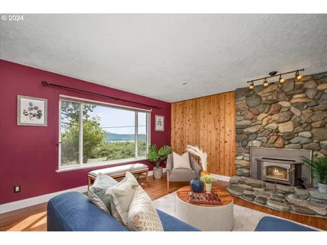 2311 N T Street Washougal WA 98671