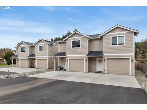 810 Sw Mayer Avenue Winlock WA 98596