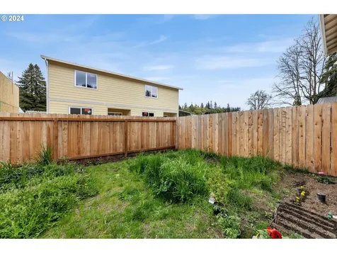 810 Sw Mayer Avenue Winlock WA 98596