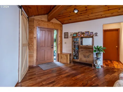 1364 Pine Ridge Drive Glide OR 97443