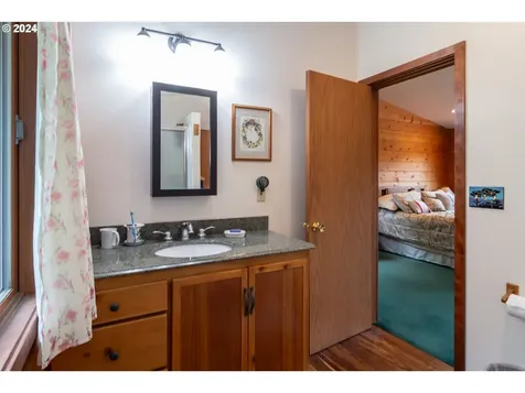 1364 Pine Ridge Drive Glide OR 97443