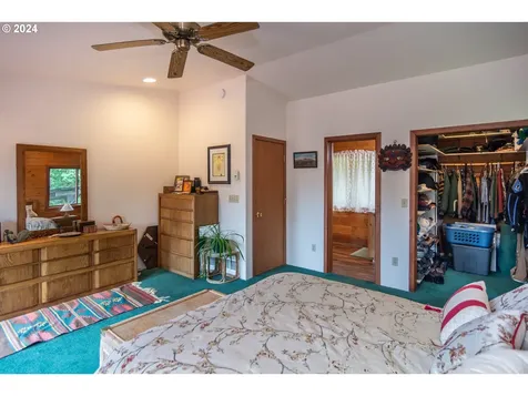 1364 Pine Ridge Drive Glide OR 97443