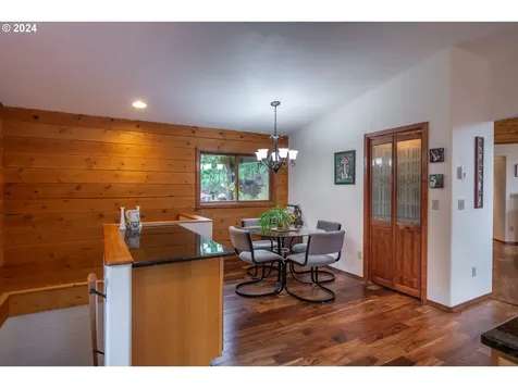 1364 Pine Ridge Drive Glide OR 97443