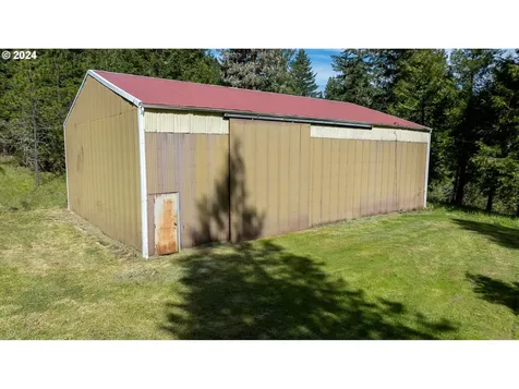 1364 Pine Ridge Drive Glide OR 97443