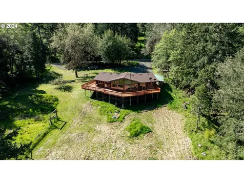 1364 Pine Ridge Drive Glide OR 97443