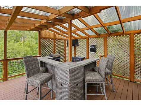 105 N Alder Street Lowell OR 97452