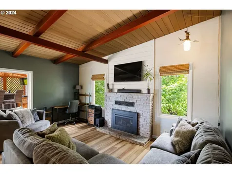 105 N Alder Street Lowell OR 97452