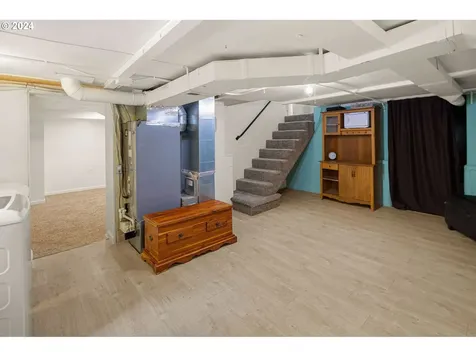 105 N Alder Street Lowell OR 97452