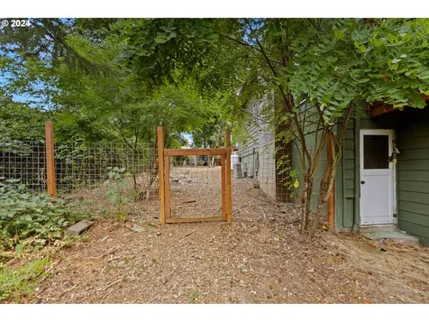 105 N Alder Street Lowell OR 97452