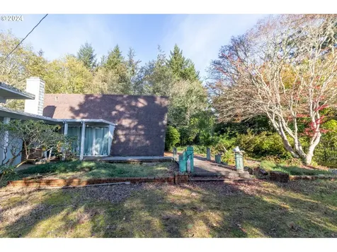 83306 Clear Lake Road Florence OR 97439