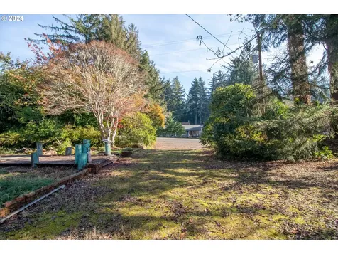 83306 Clear Lake Road Florence OR 97439